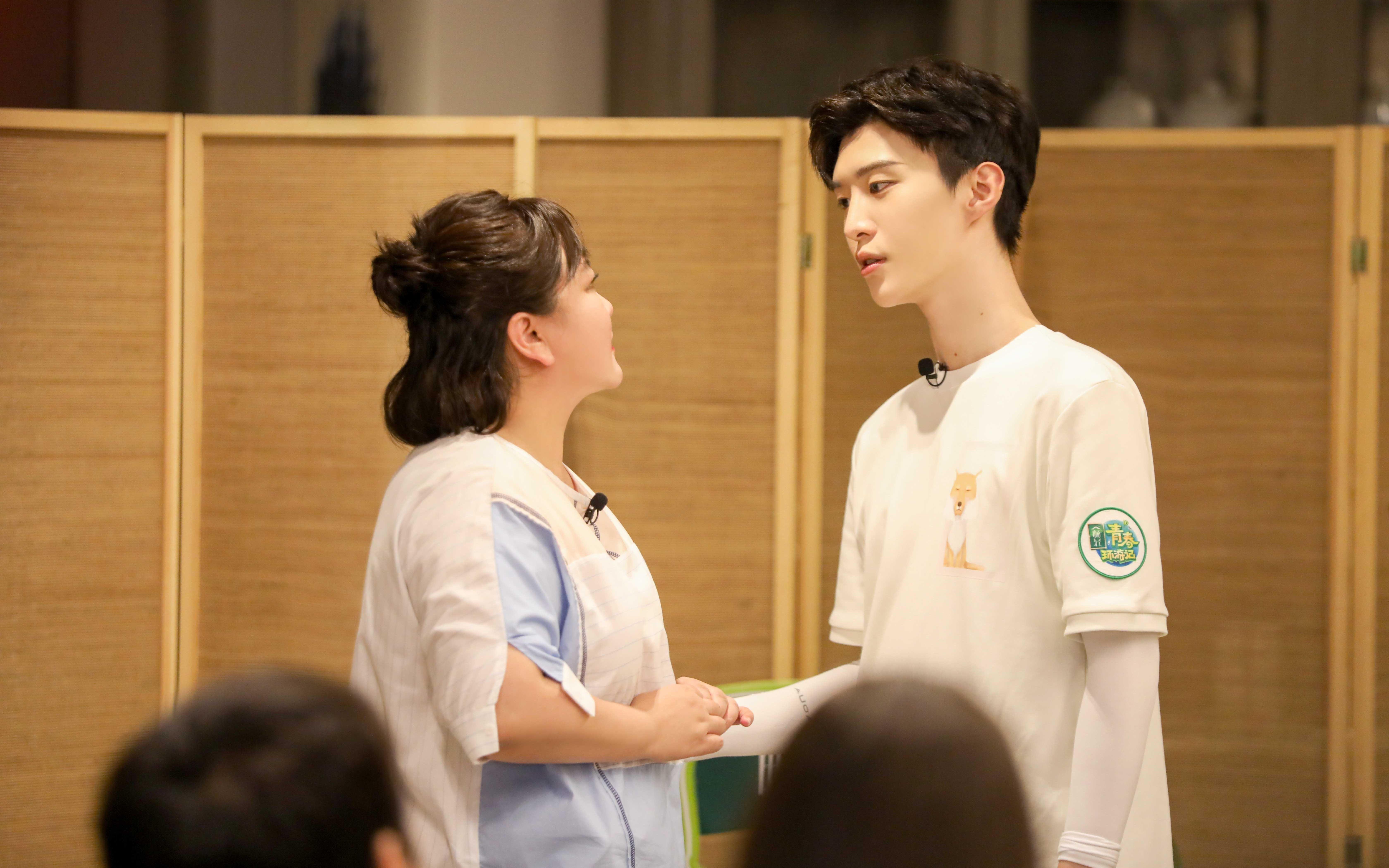 青春环游记2贾玲印象里的范丞丞一开口把贾玲吓一跳