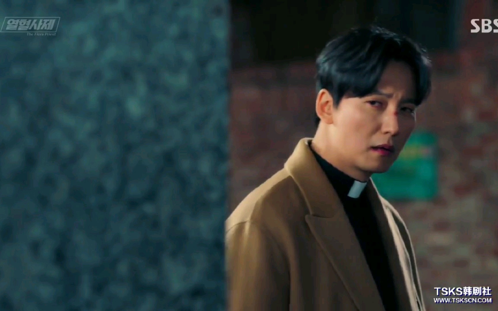 【金南佶】【热血司祭】买包子碰到朴检收受贿赂现场,无语至极的神父