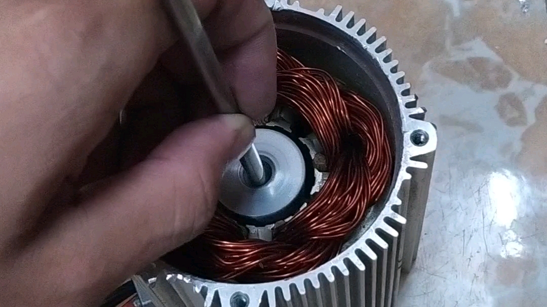 感应驱动的小陀螺 高频异步电机_哔哩哔哩_bilibili