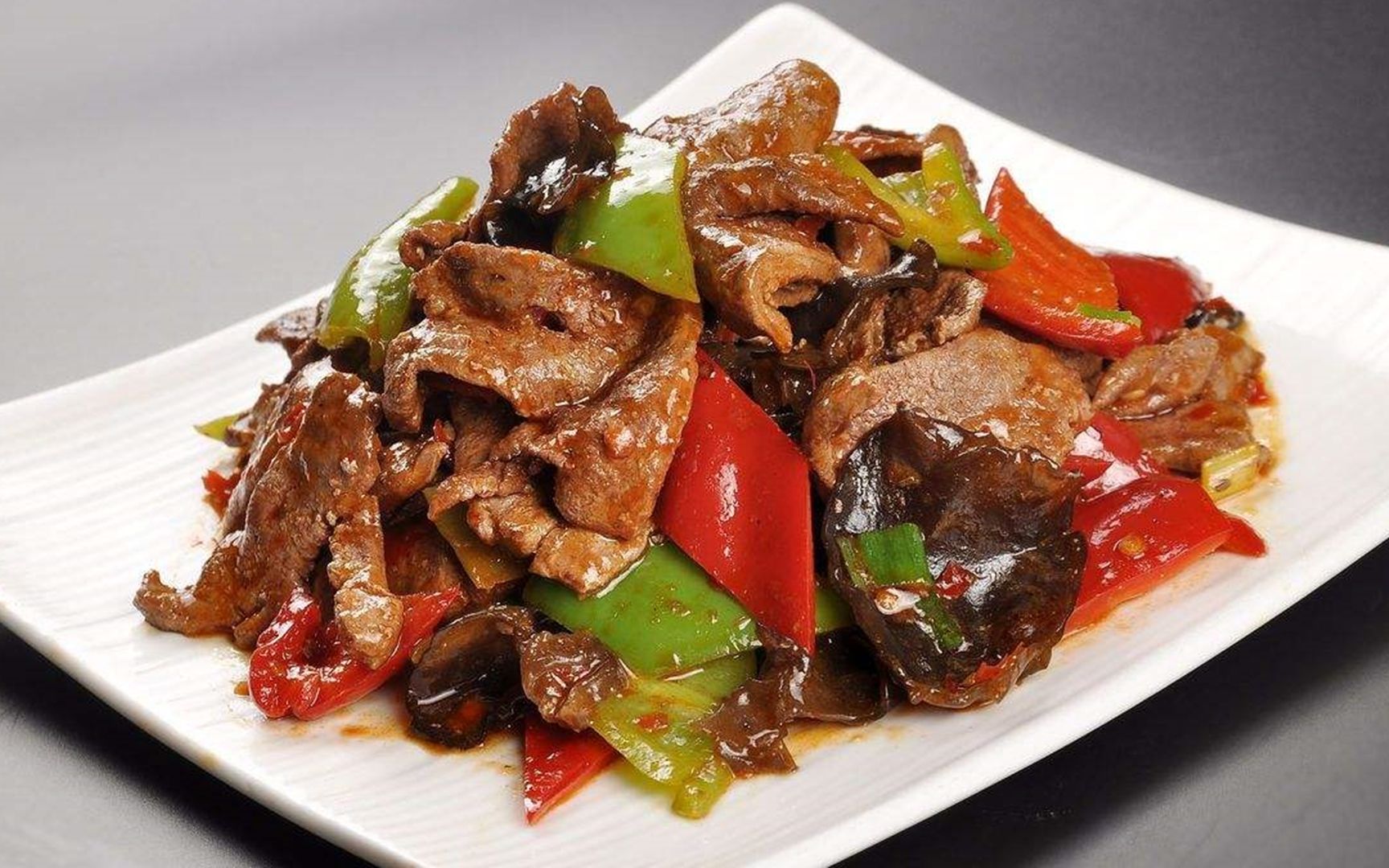 炒猪肝鲜嫩不老有技巧,学会这方法,在家也能炒的和饭店一样好吃_哔哩