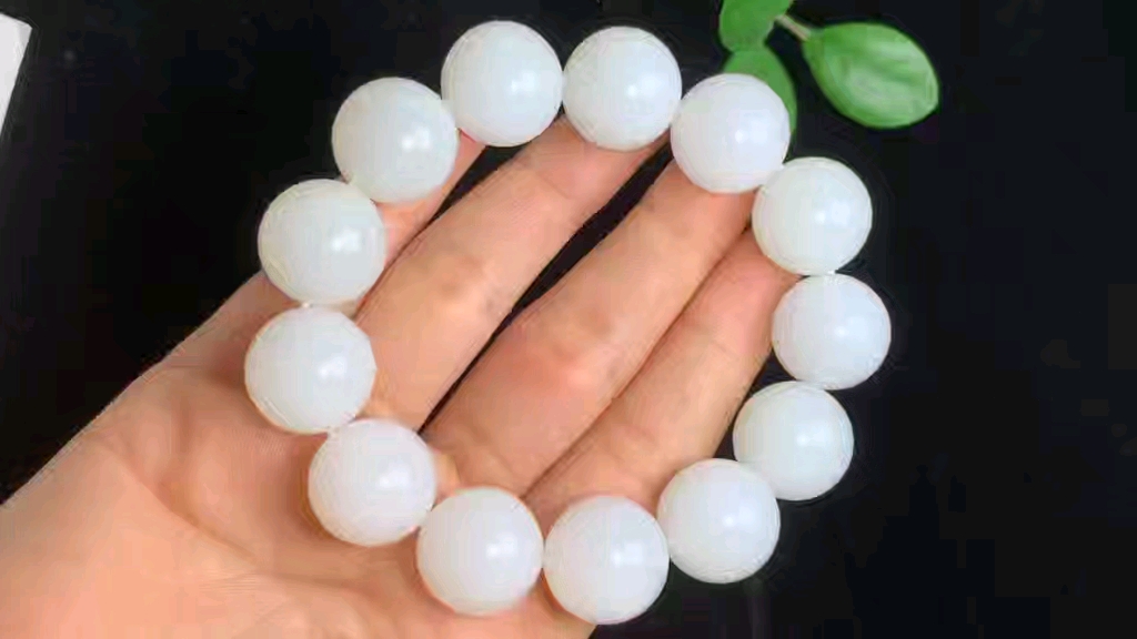 手链手串 料子正气,白度一级白,密度高,油润十足,珠圆玉润饱满大气