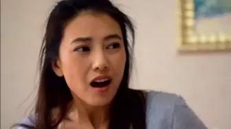 妈妈看见女儿的睡姿，秒懂她有了男朋友！秒懂瞬间爆笑现场