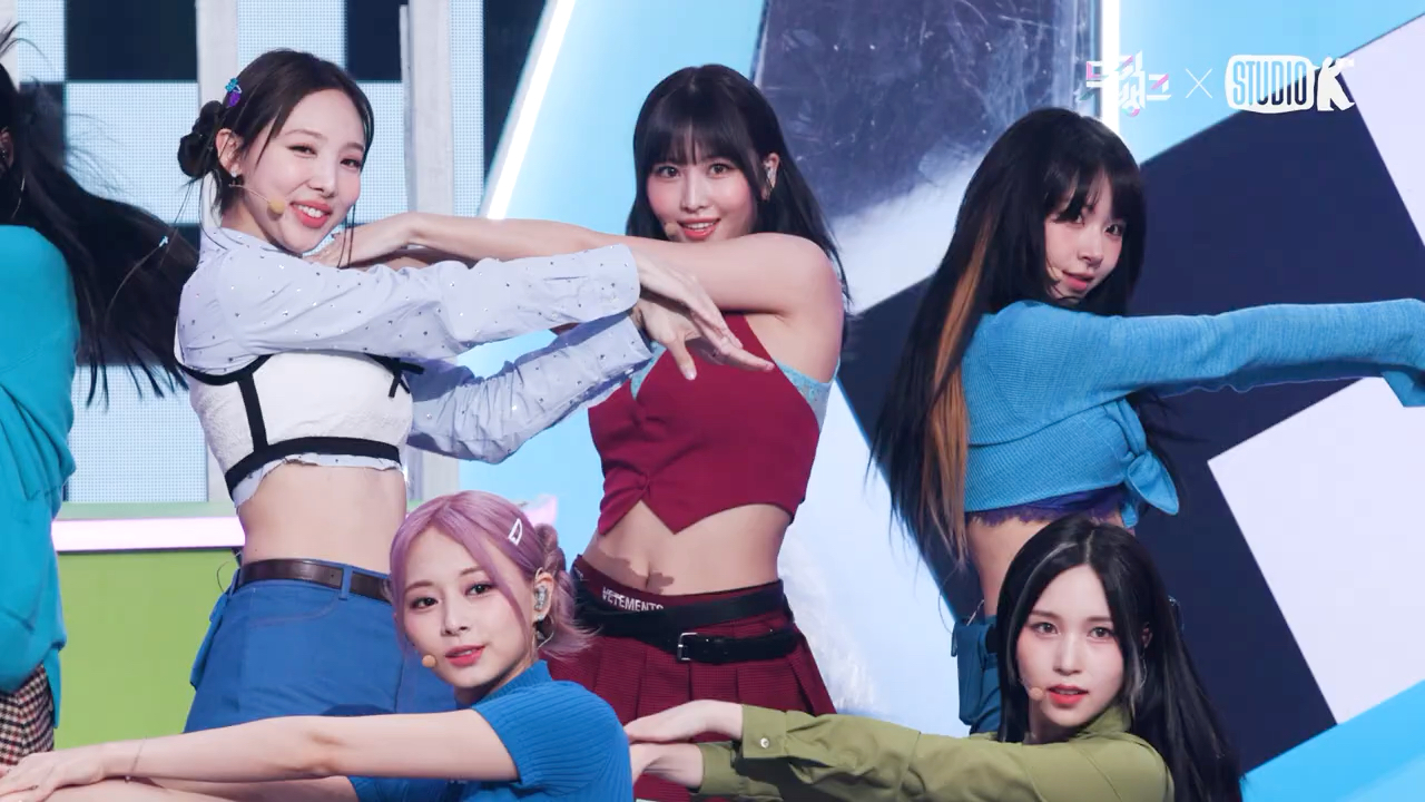 【4k高清】 主舞大人来袭!220826 twice初舞台 平井桃momo横版直拍