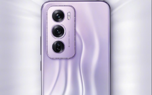 OPPO Reno 12 系列手机外观公布:小直屏设计、亮银底色哔哩哔哩bilibili