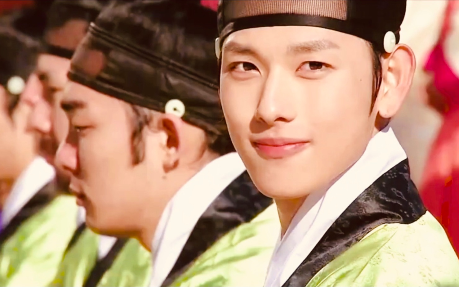 【任时完】少年许炎|拥抱太阳的月亮_哔哩哔哩 (゜