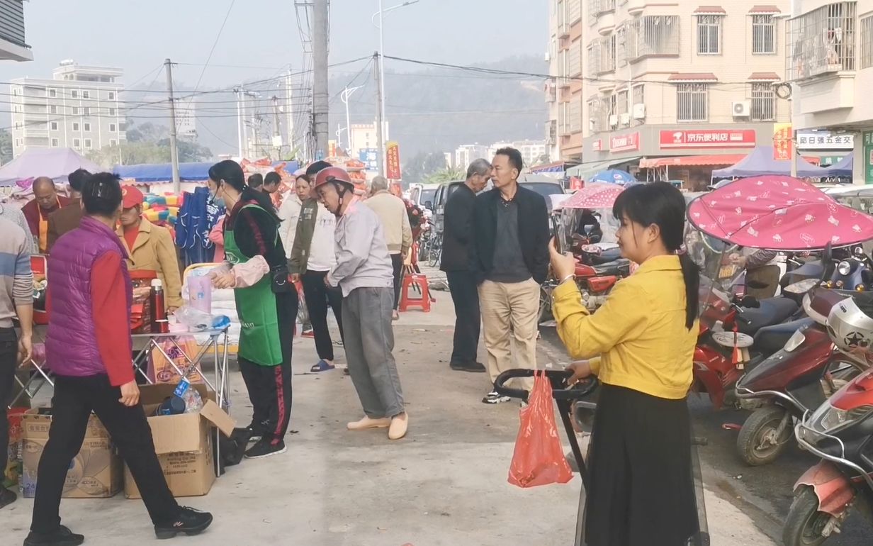 [图]实拍：发生在广东茂名合江镇上，真人真事，很多人都在这里集合