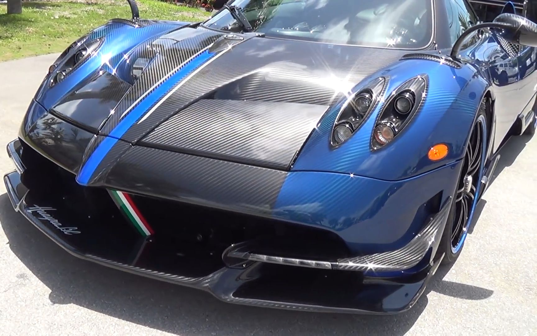罕见的蓝黑双色碳纤维版 帕加尼风神pagani huayra bc 全方位展示!