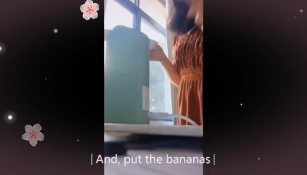 [图]How do you make banana milkshake