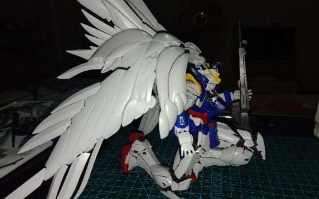 万代mg卡版飞翼零式掉毛素组特写