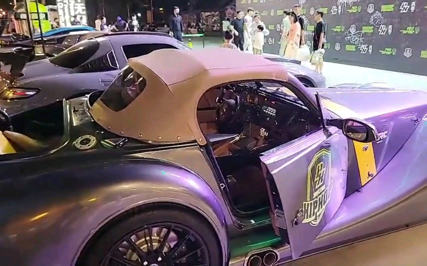 在石250手动给敞篷摩根上篷抖音老白不喝酒