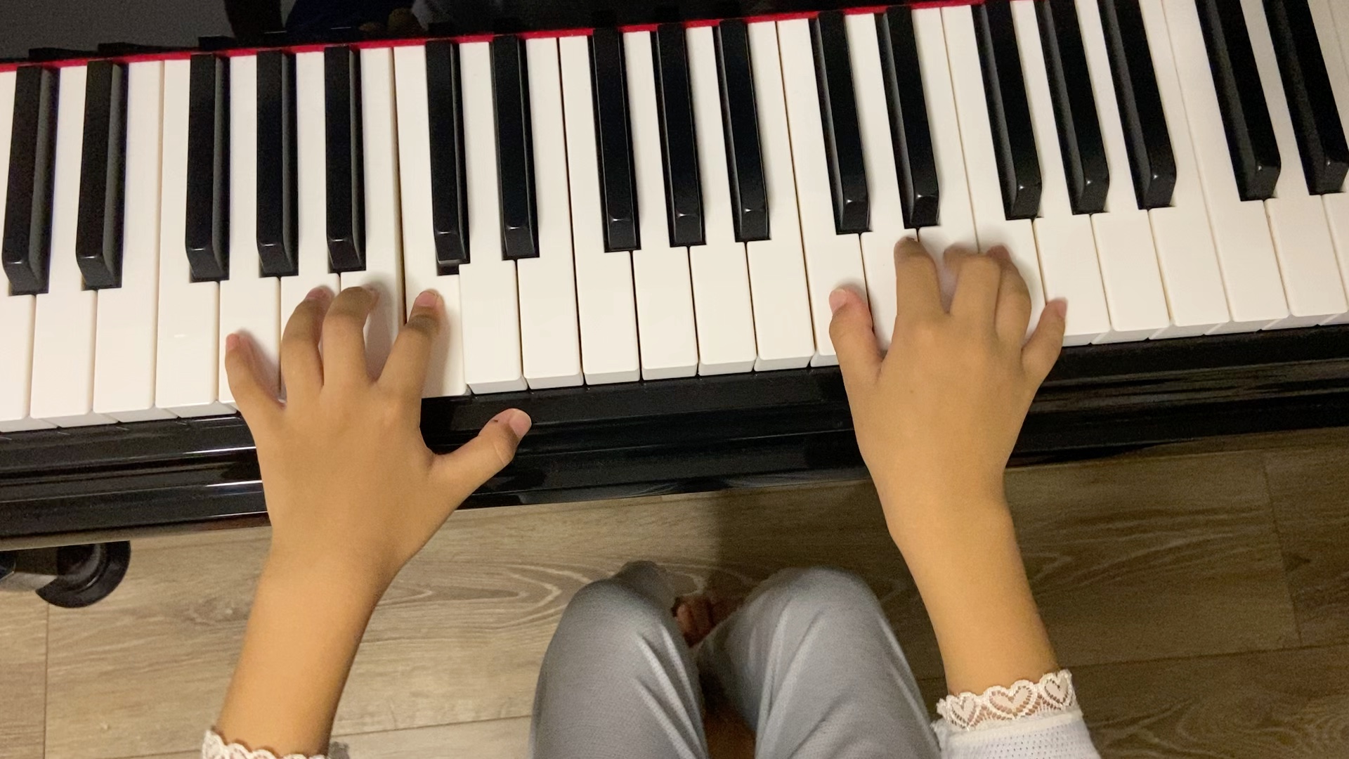 钢琴日常练习:大汤一 雪橇『20220911』_哔哩哔哩_bilibili