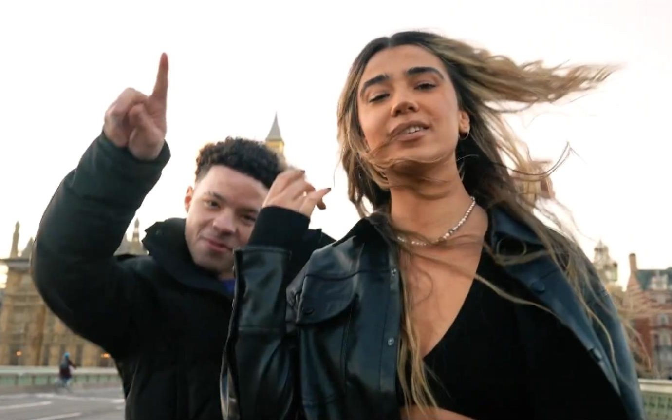 【欧美嘻哈新歌速递】lil mosey - holy water(官方mv)_哔哩哔哩_bili