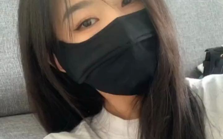 [图]防晒口罩女士薄款遮阳透气跑步冰丝面罩女