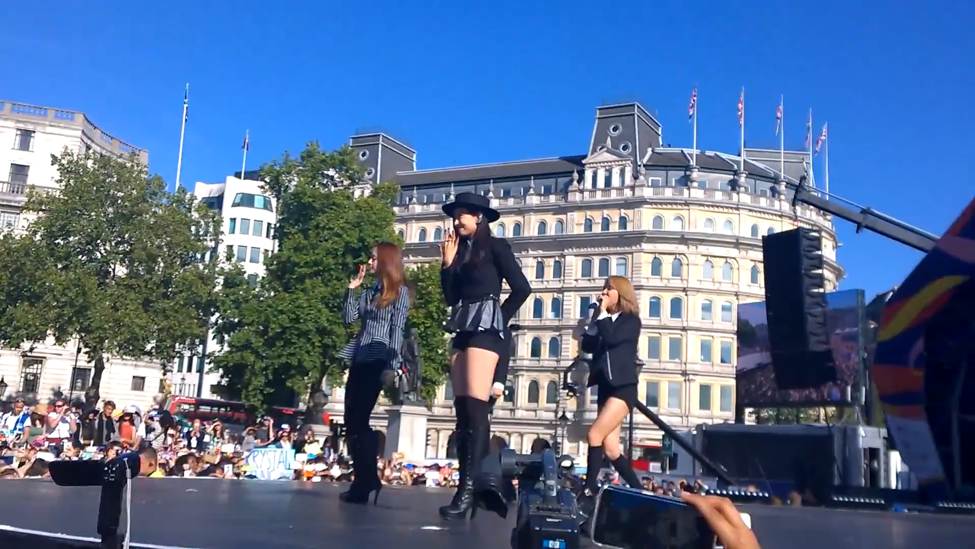 fx伦敦韩流音乐节 "丧尸围城"傻帽的欧美梦 明明可以让函数实现的 多