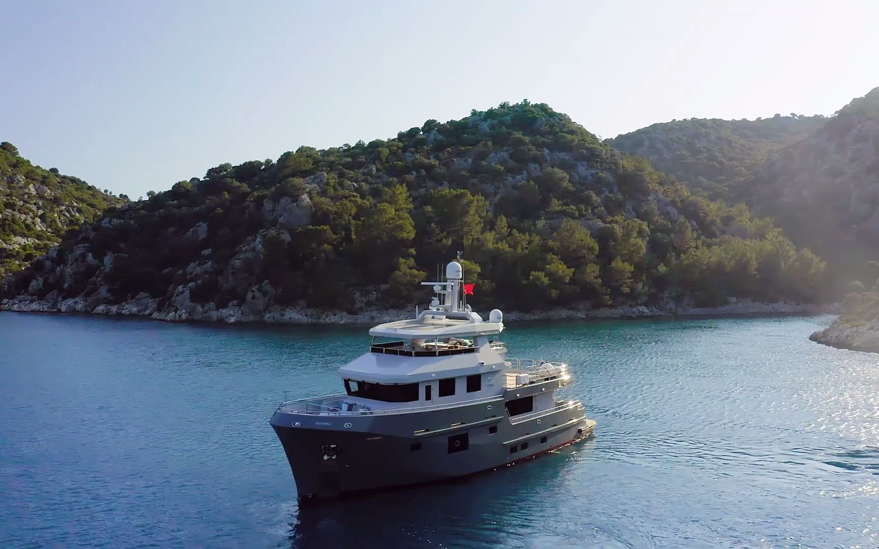 bering 77 探险游艇