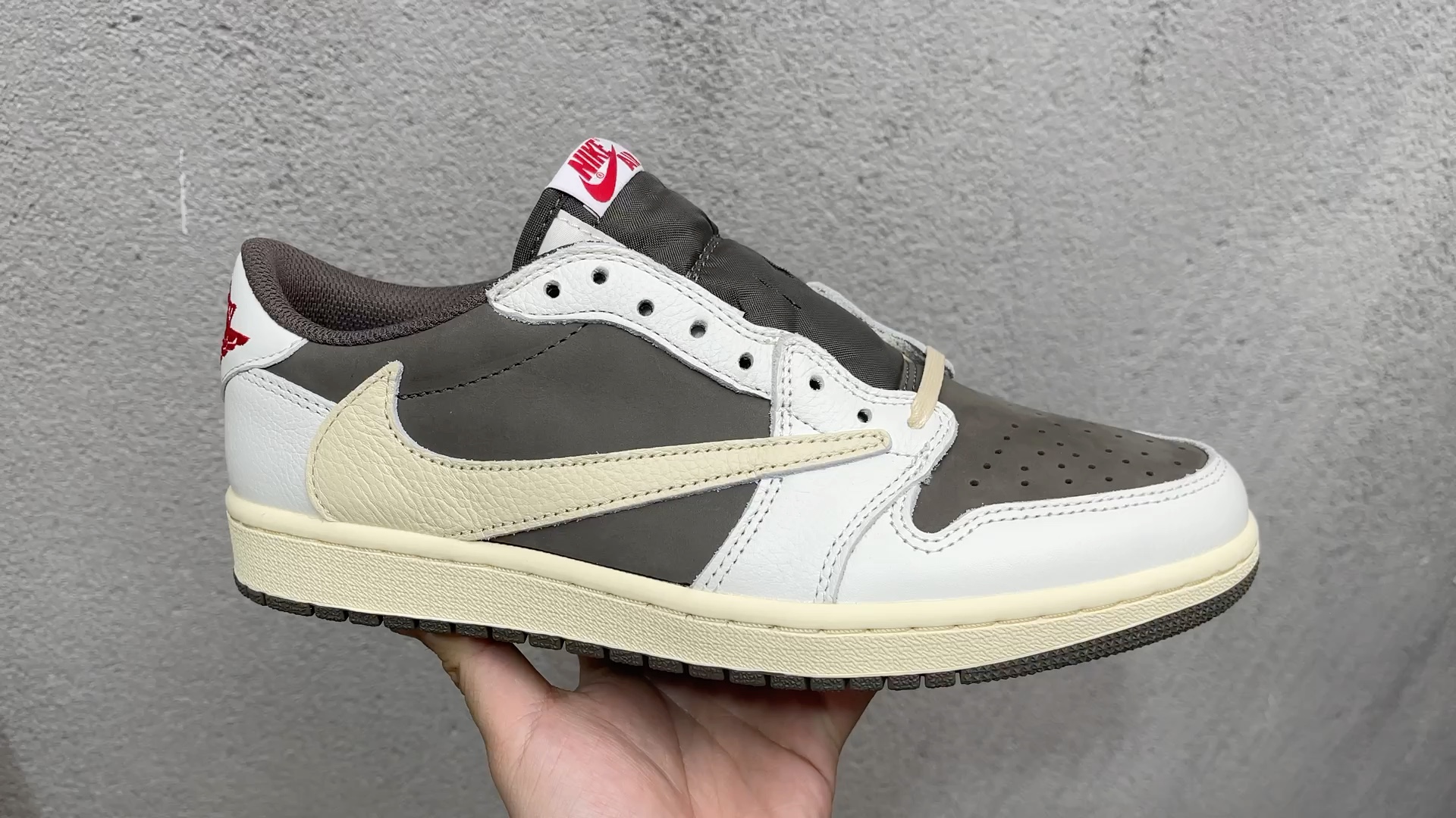 aj1 low 白棕倒钩3.