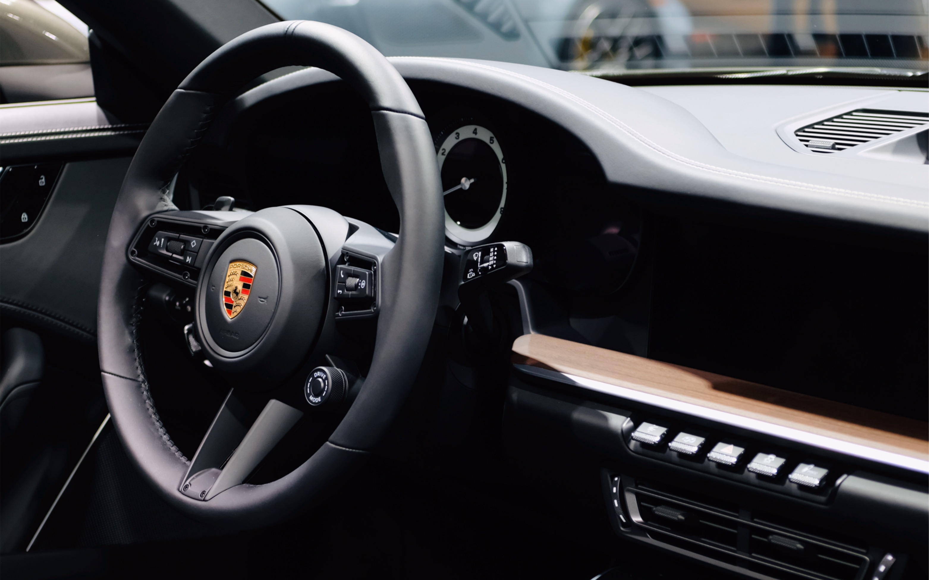 保时捷911(992内饰)