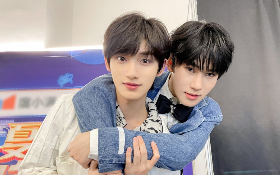 鑫源源鑫那天夜晚你们一个在昌平一个在海淀却向着同一个方向看着同一