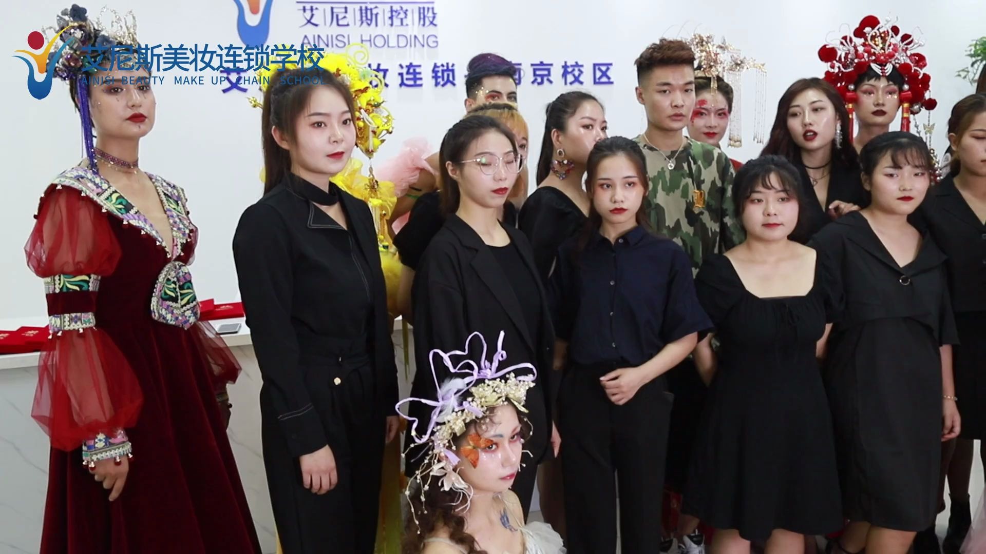 艾尼斯美妆学校最新活动《国风回潮》来一起看看优秀作品集锦吧!