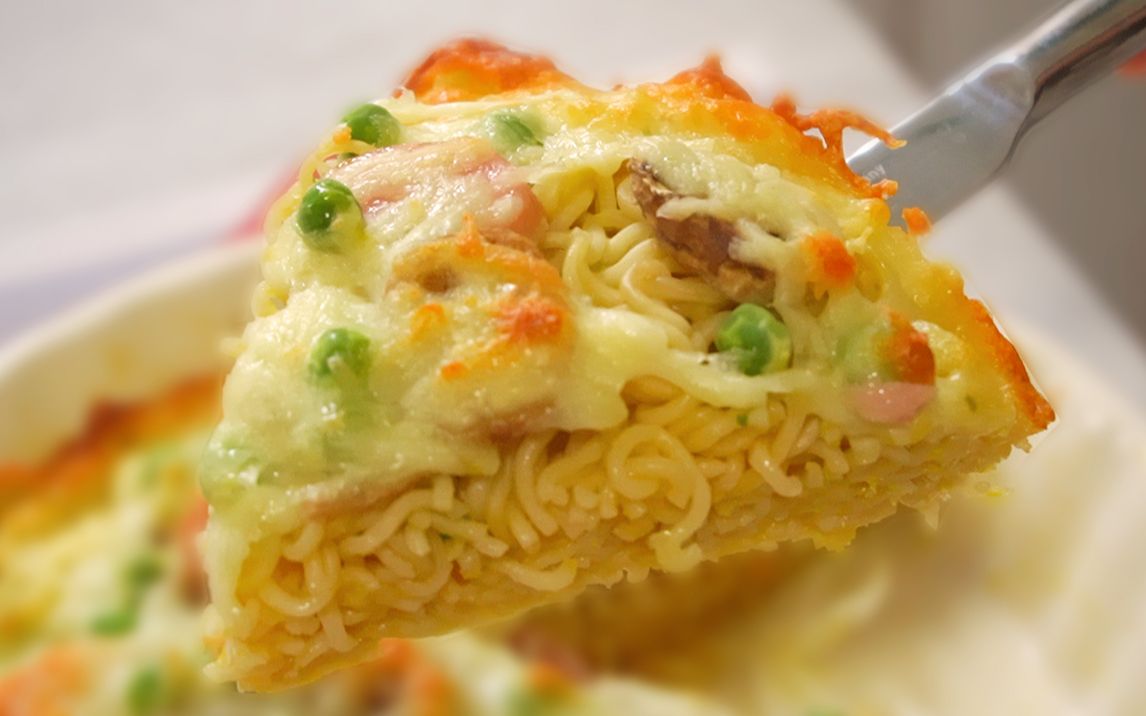 【泡面披萨】我竟然把泡面吃出了仪式感.