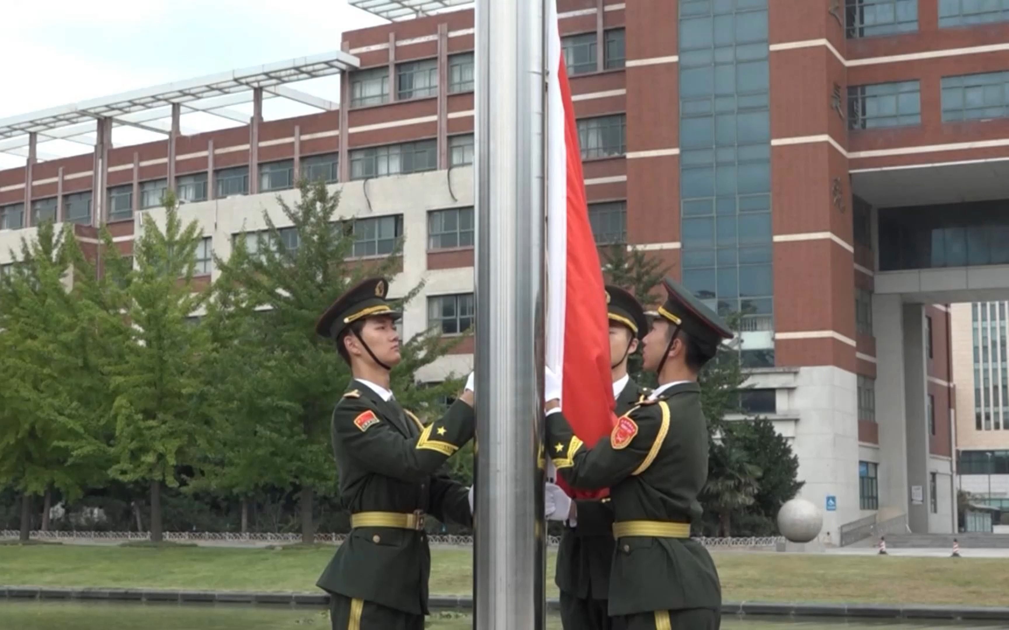 什么是报国?来看看嵙大师生的回答吧哔哩哔哩bilibili