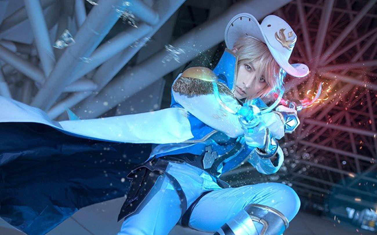 【coser小梦】一枪穿云,直击芳心——全职高手 周泽楷_哔哩哔哩 (゜