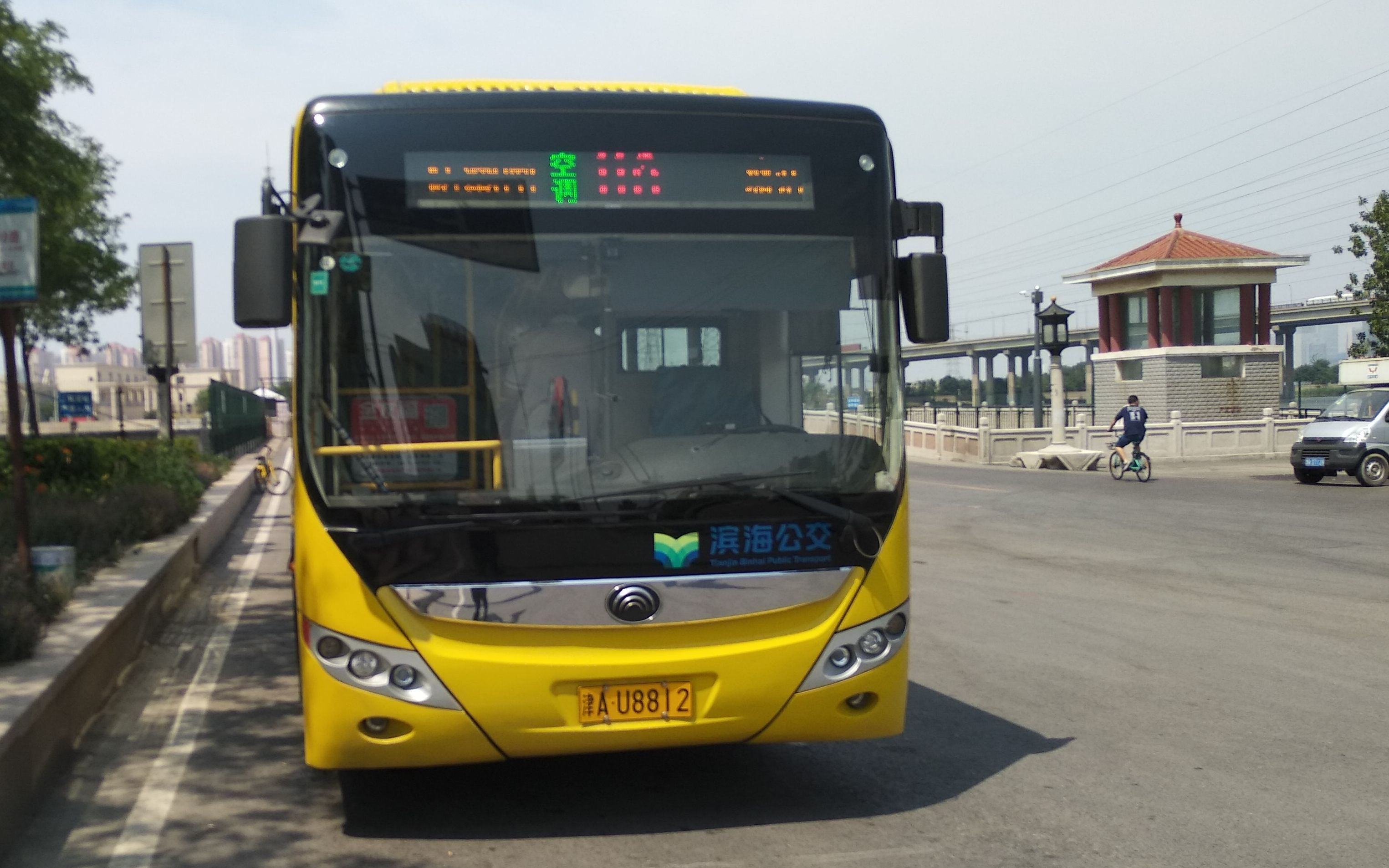 天津滨海公交pov110路塘沽火车站公交站防潮闸