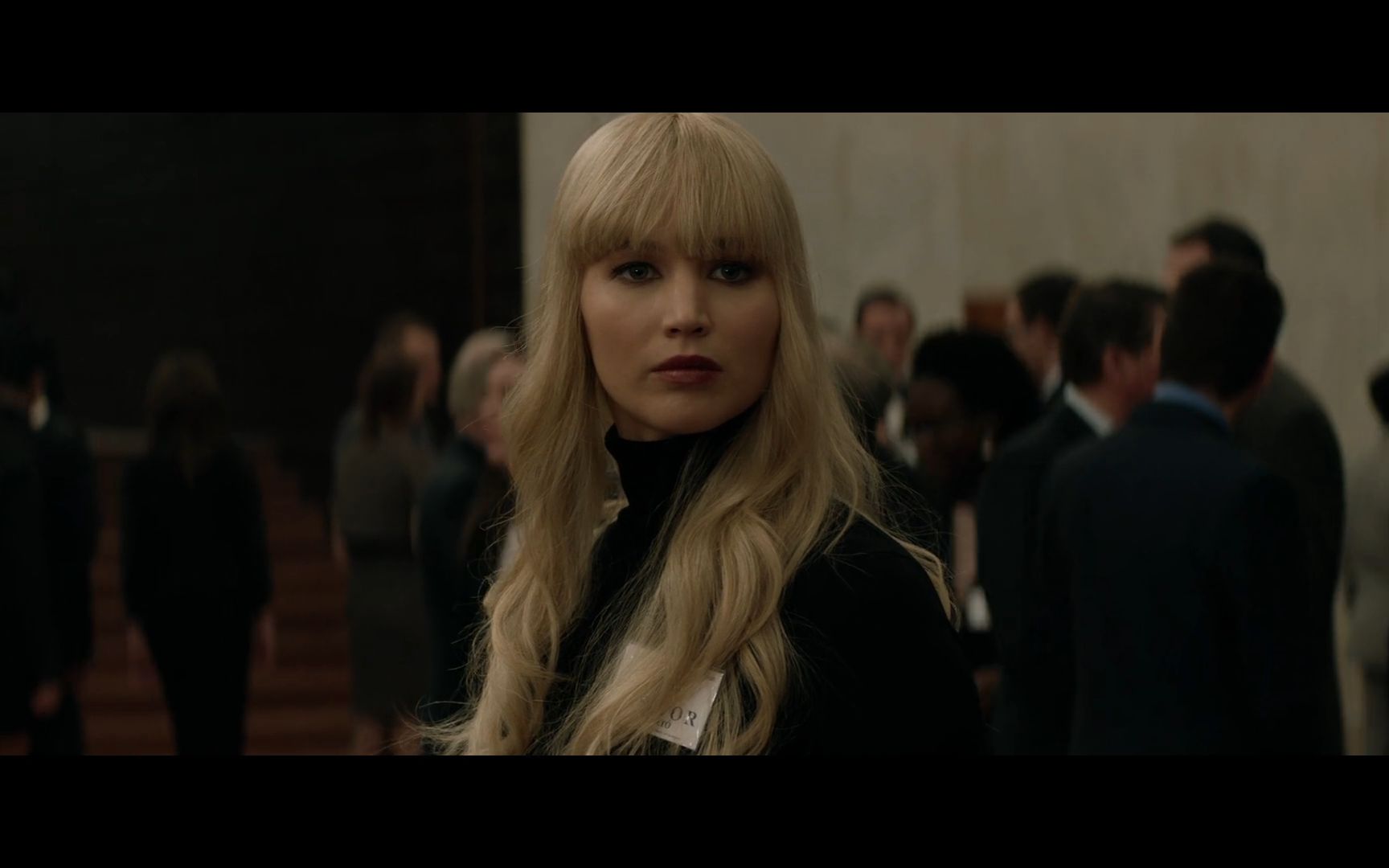 詹妮弗·劳伦斯《红雀》艳美绝俗