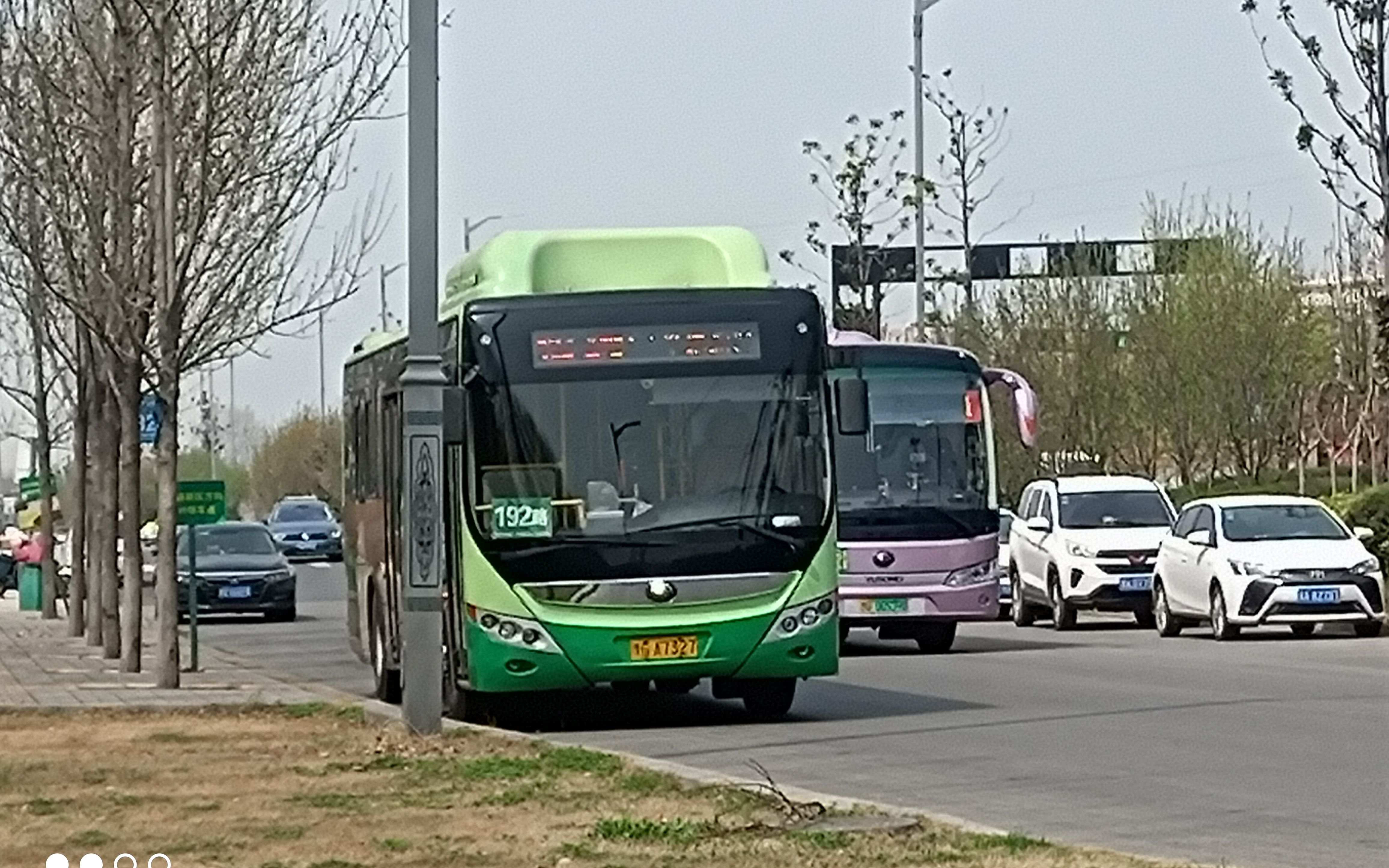 新乡公交k192路 金穗大道牧野大道《==》平原新区《==》新乡医学院