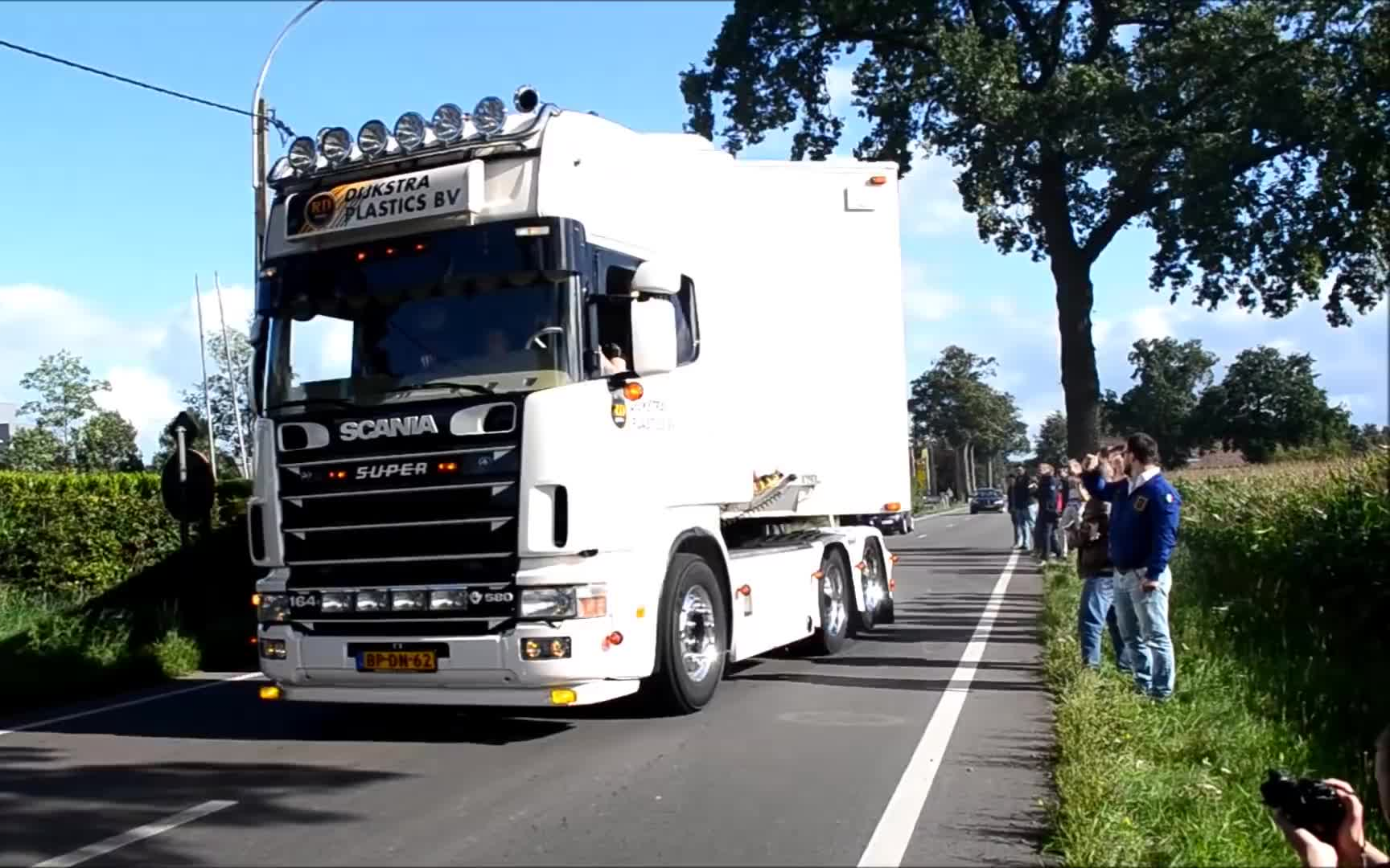 【mister power】精致改装的欧洲卡车开管声音/文化节游行/跟拍(第5