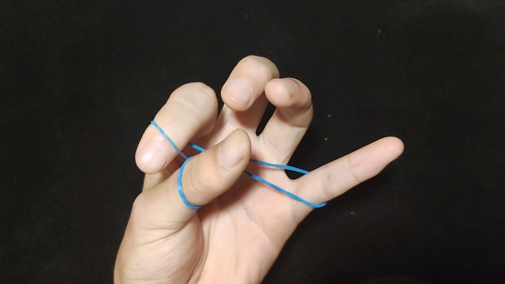 橡皮筋单手做五角星教学