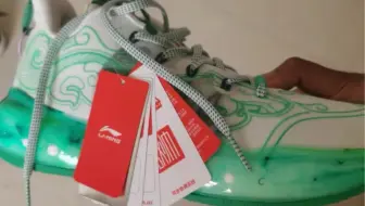 新学期当然要有新鞋啦。留下你的鞋码，啊若给你送到家