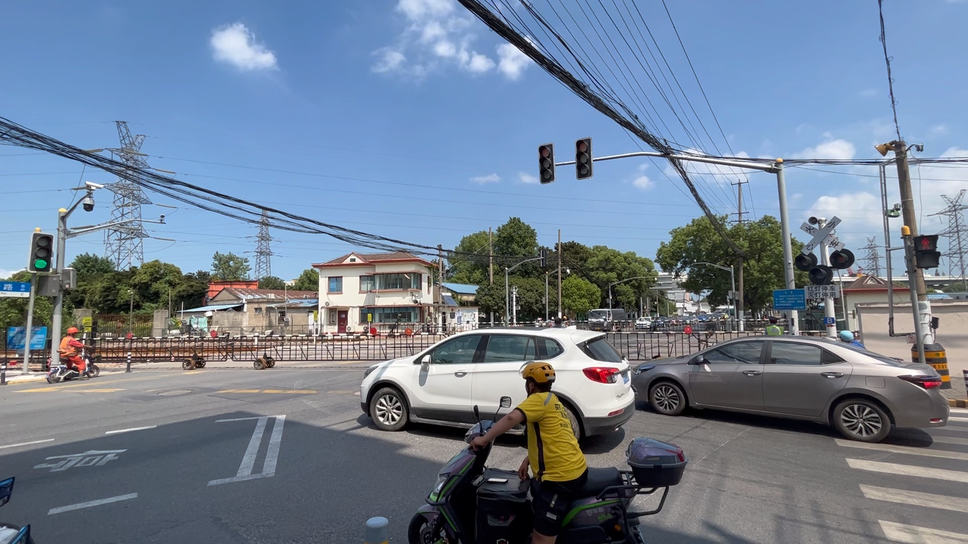 殷行路隧道图片