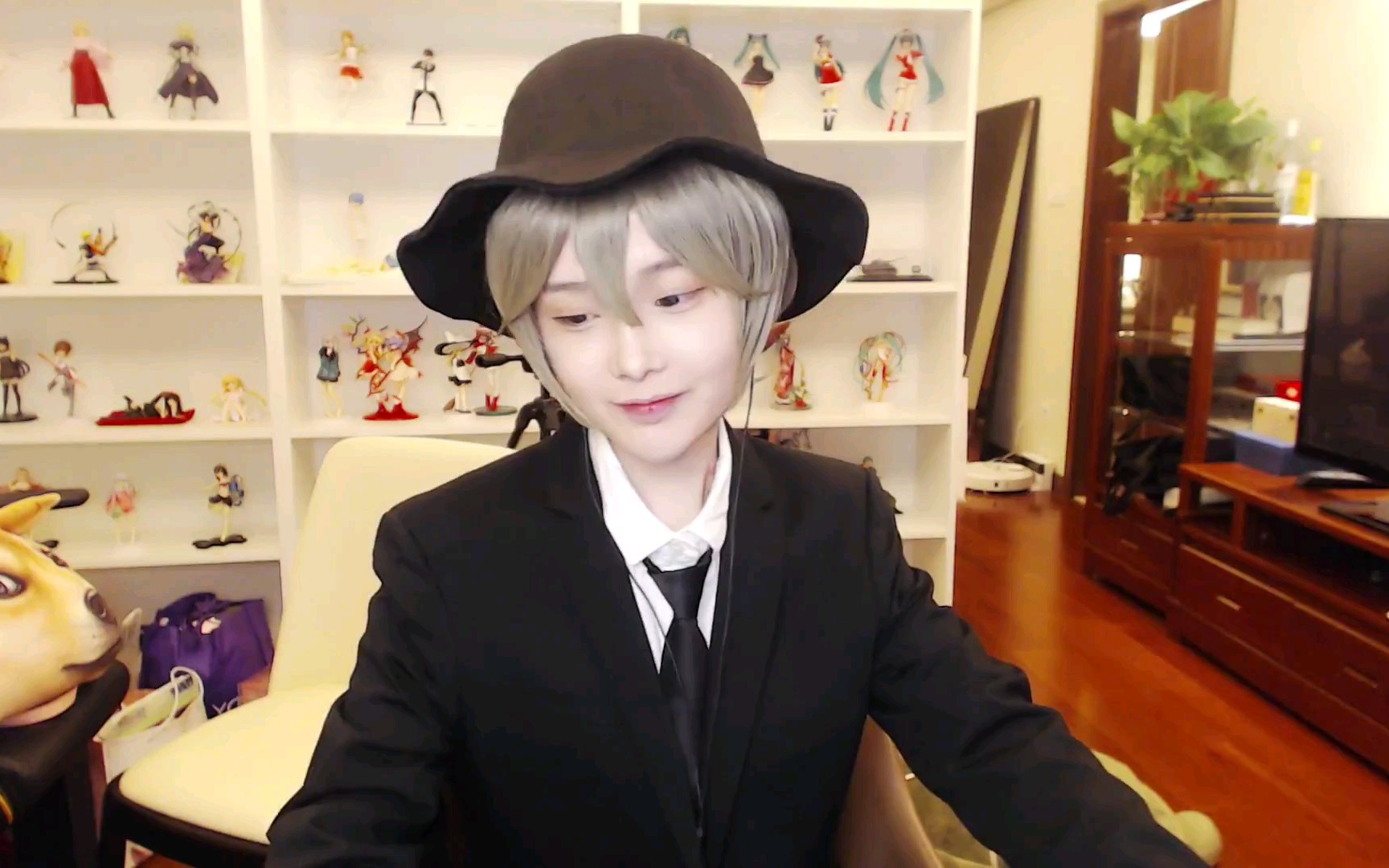 【轩墨宝宝】男同胞:帅不适合你,还是继续漂亮吧!