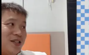 下载视频: 小马云破防了！当粉丝说他被奥特曼卡片收买而出卖勇次郎时，小勤罕见的急了，随后又表示有喜欢的女孩子！