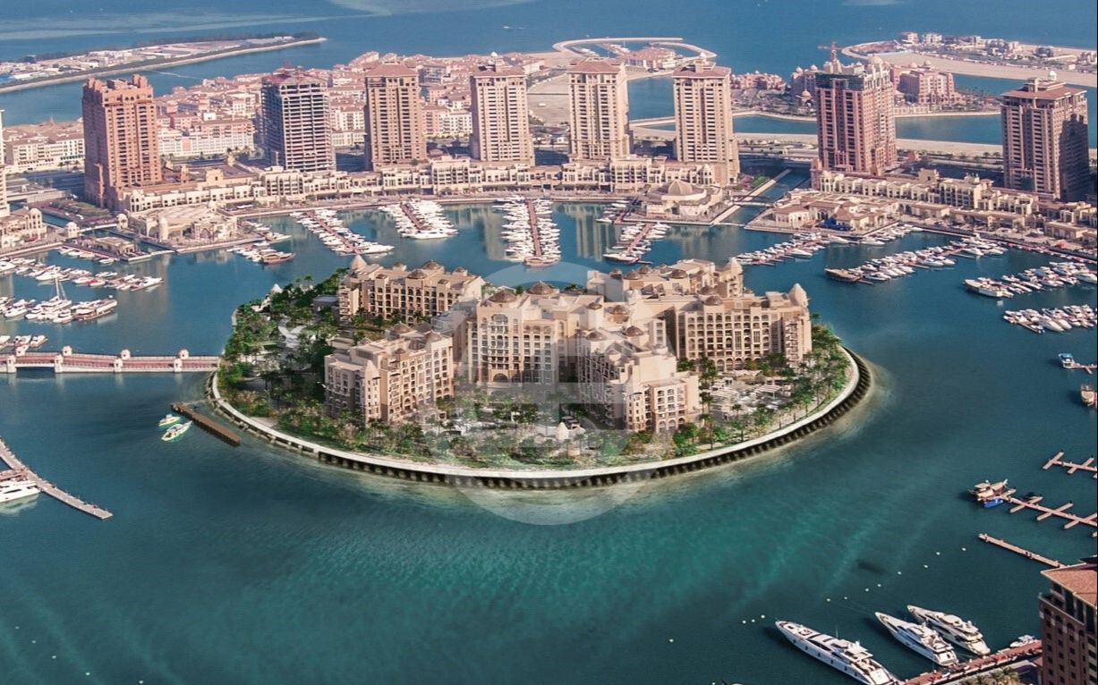航拍多哈城市人工岛城市建筑和码头