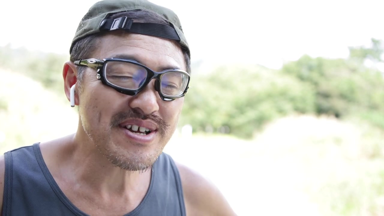 【日本壕堺大叔】超现实枪弹型电子打火机评论麦克堺_哔哩哔哩_bili