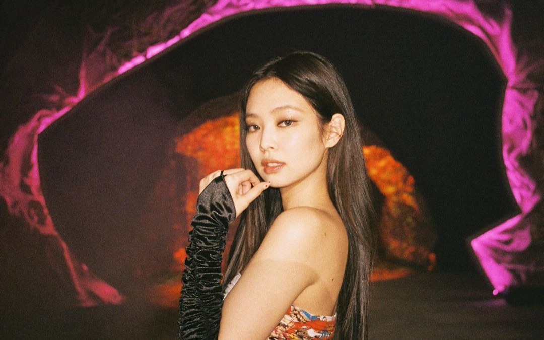 blackpink the show  jennie-solo