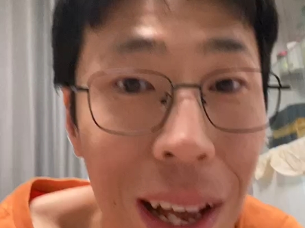 同学给我买了b哥的生日祝福,很开心