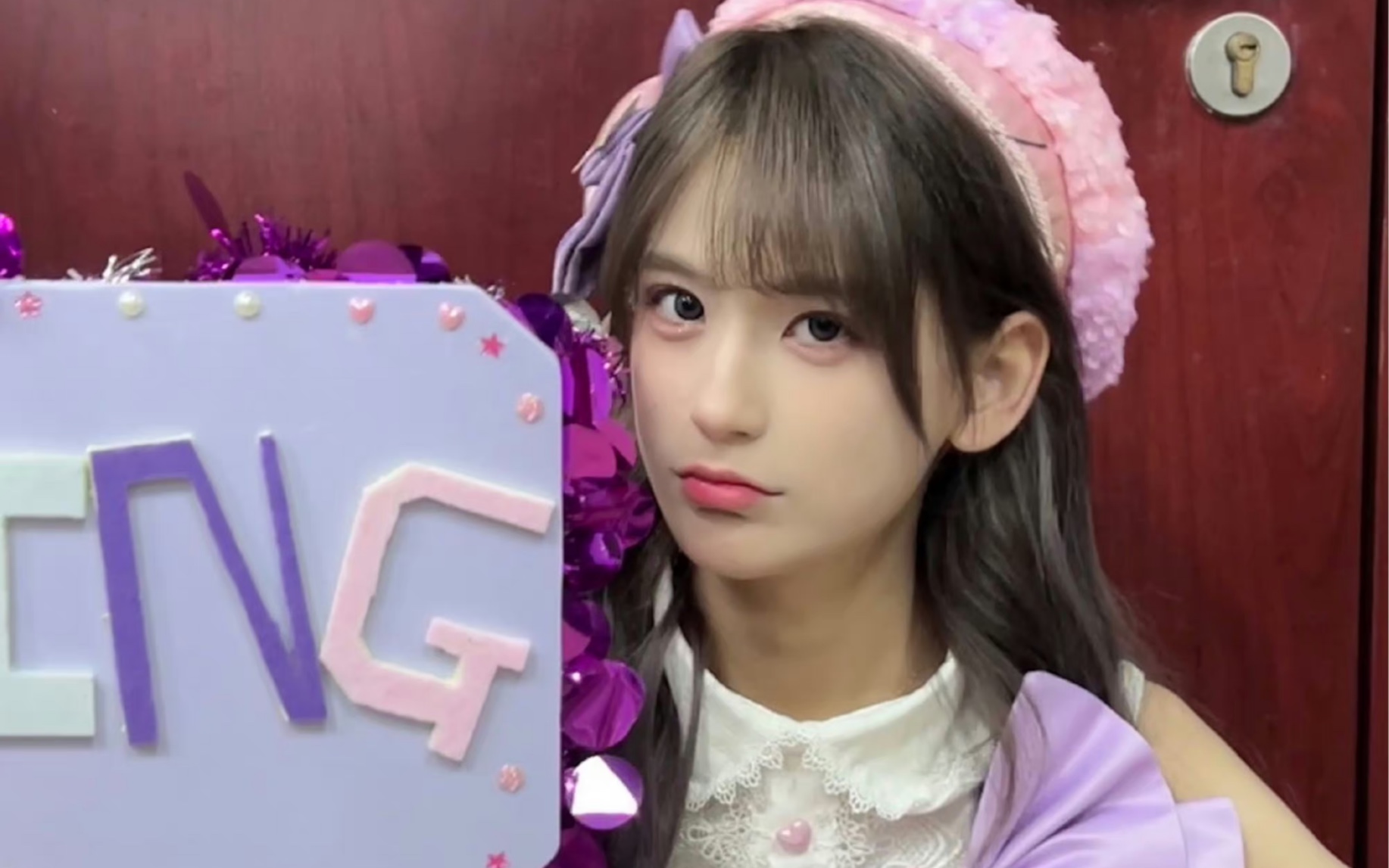 【林舒晴】小晴 ipad不经意间放出宝宝巴士 感觉平时也在看的程度