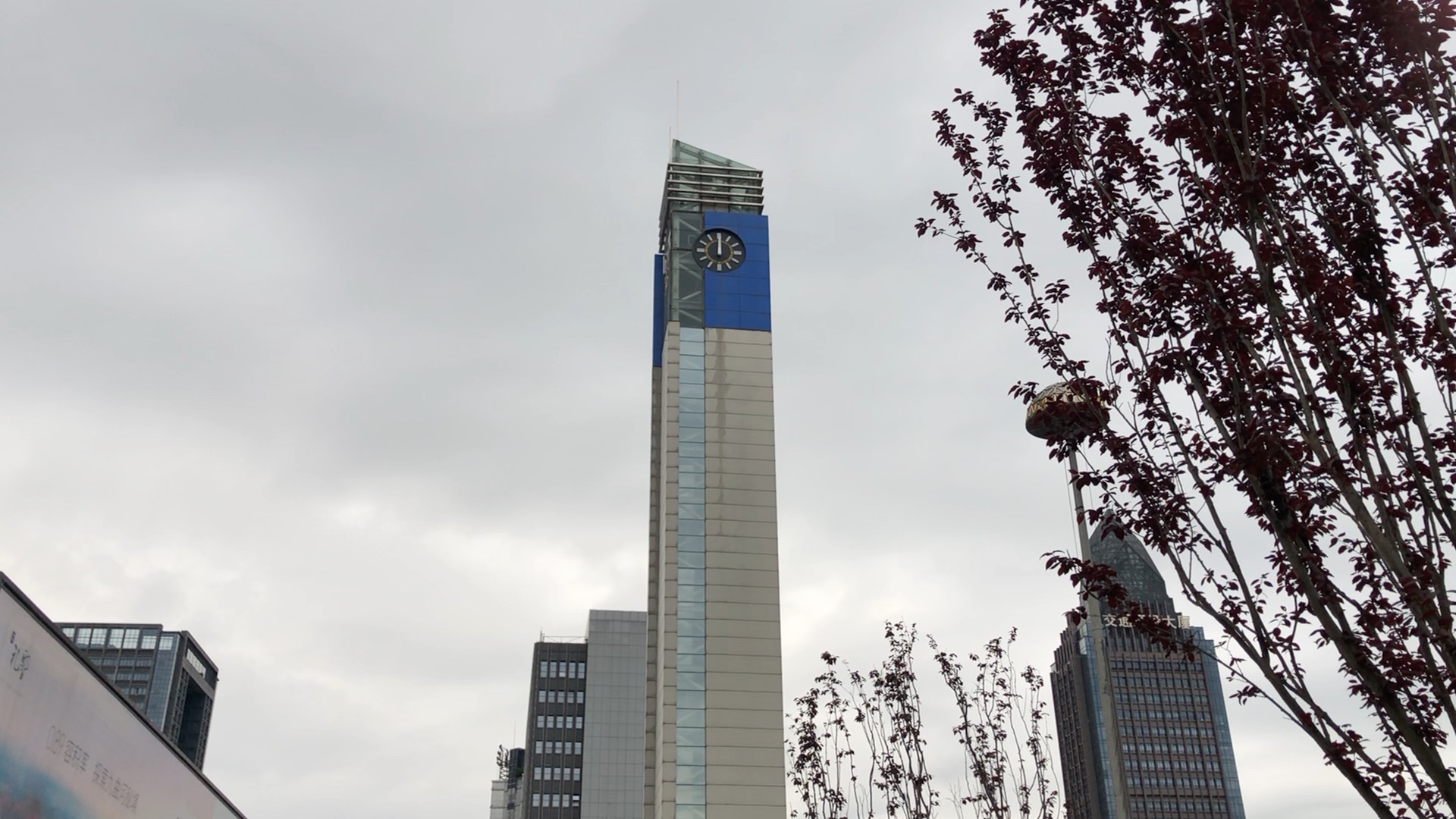 维修后的重庆北站南广场全景_哔哩哔哩 (゜-゜)つロ 干杯~-bilibili