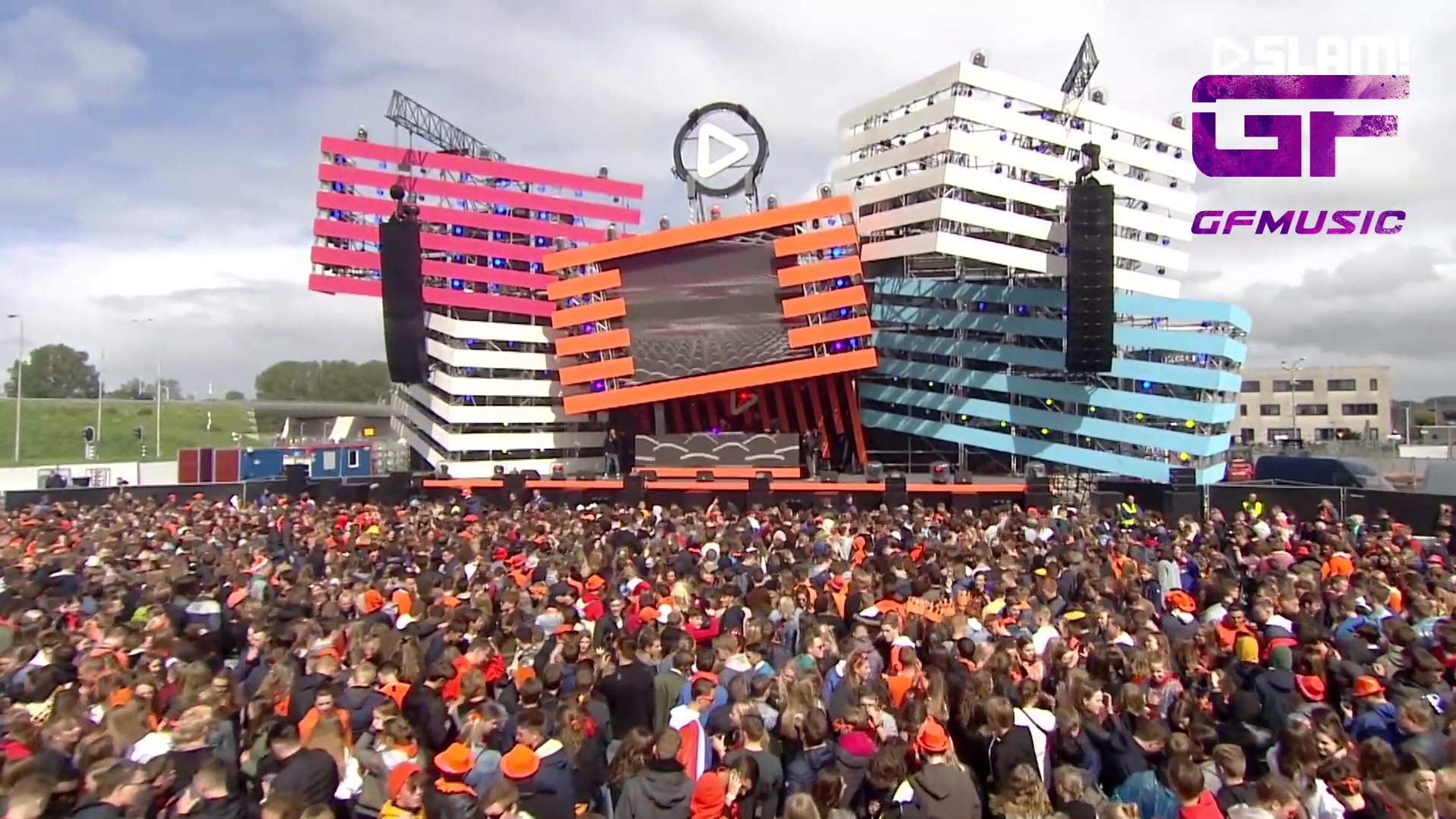 1080p超清荷兰djnickyromeroslamkoningsdag2019荷兰国王电音节现场