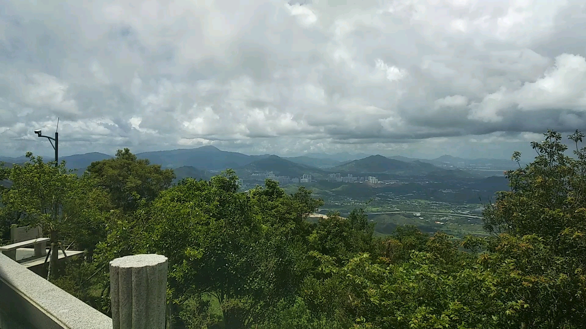 深圳市梧桐山电视塔风景