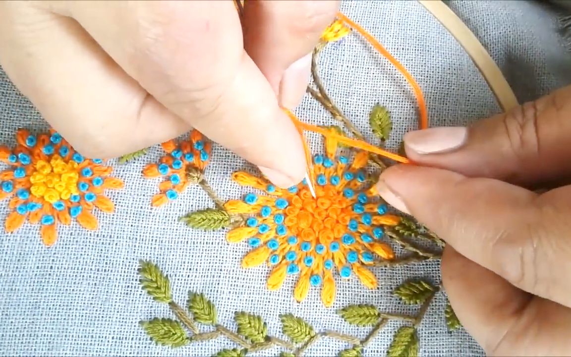 外面大雪天,在家学绣几朵温暖的太阳花吧,只要四种针法!