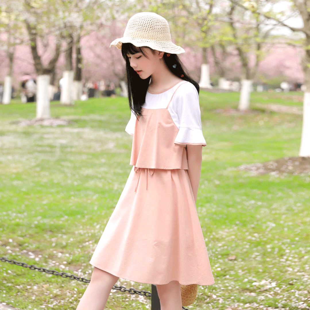 少女裙装太吸引人了!活力十足