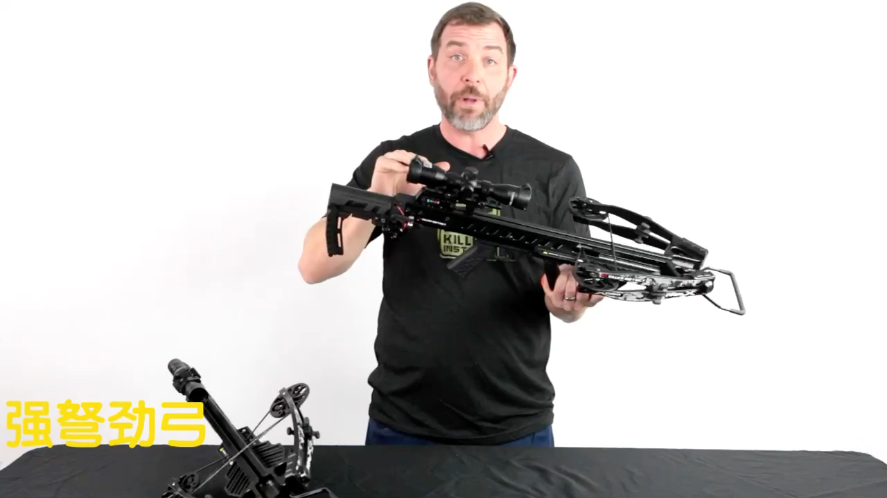 国外复合十字弓上弦细节展示