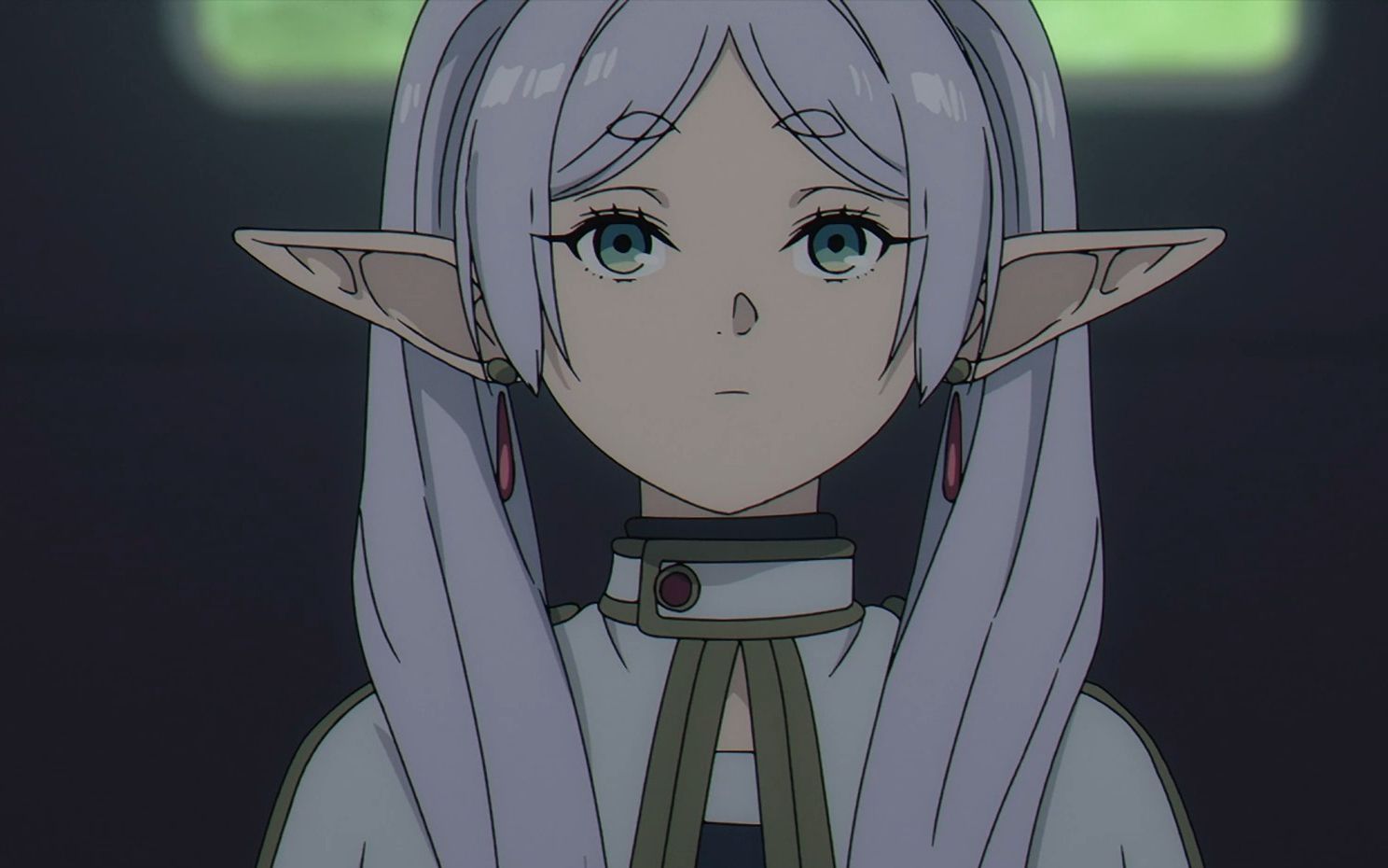 得知芙莉莲被调教的很乖巧,肥伦一脸的欣慰