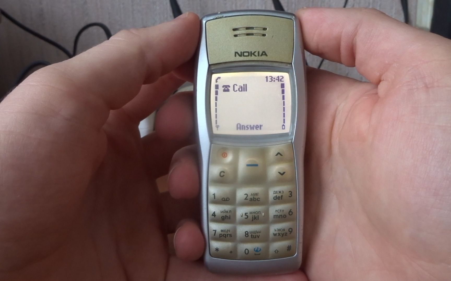 [图]Nokia 1101 (RH-75) incoming call