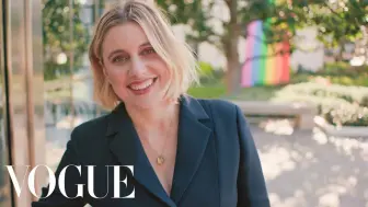 Video herunterladen: 【双语】Vogue杂志-格蕾塔·葛韦格的73个问题 | 73 Questions With Barbie s Greta Gerwig-Vogue