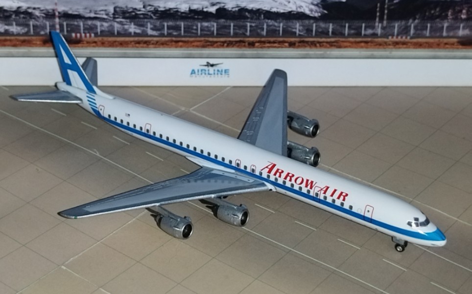 gj飞剑航空dc-8-73cf飞机模型开箱